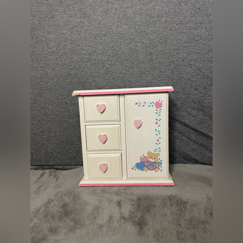 Vintage bear jewelry box